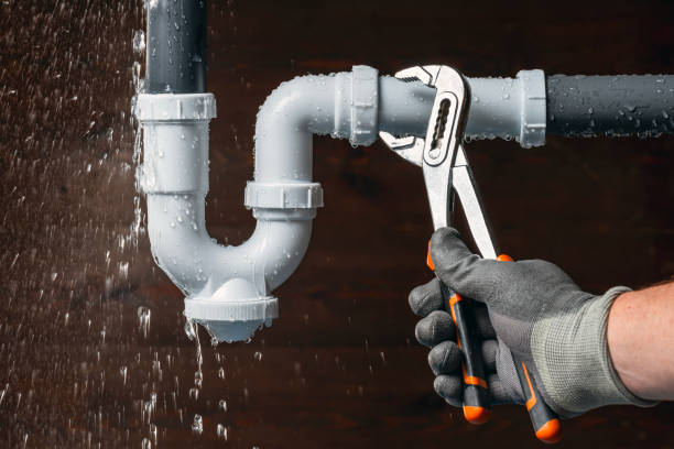 Professional Plumbing technician working in Bandera, TX